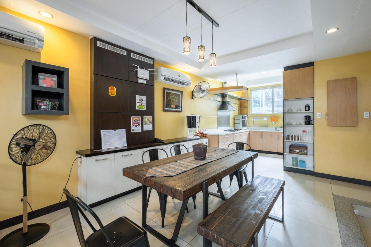 Casa Heradurra Uno/Dos Manila Eksteriør billede