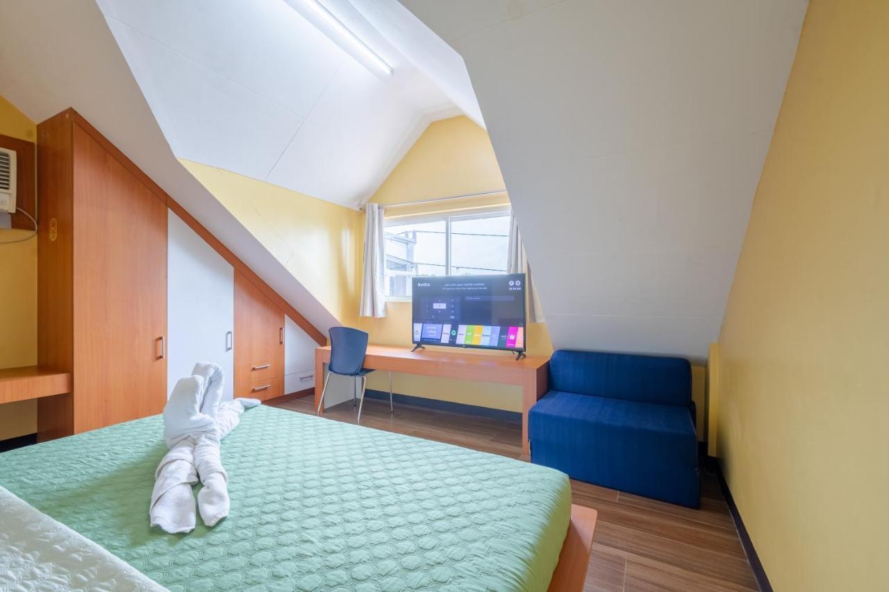 Casa Heradurra Uno/Dos Manila Eksteriør billede
