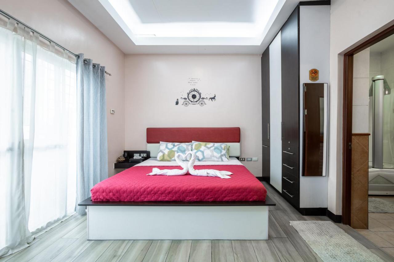 Casa Heradurra Uno/Dos Manila Eksteriør billede